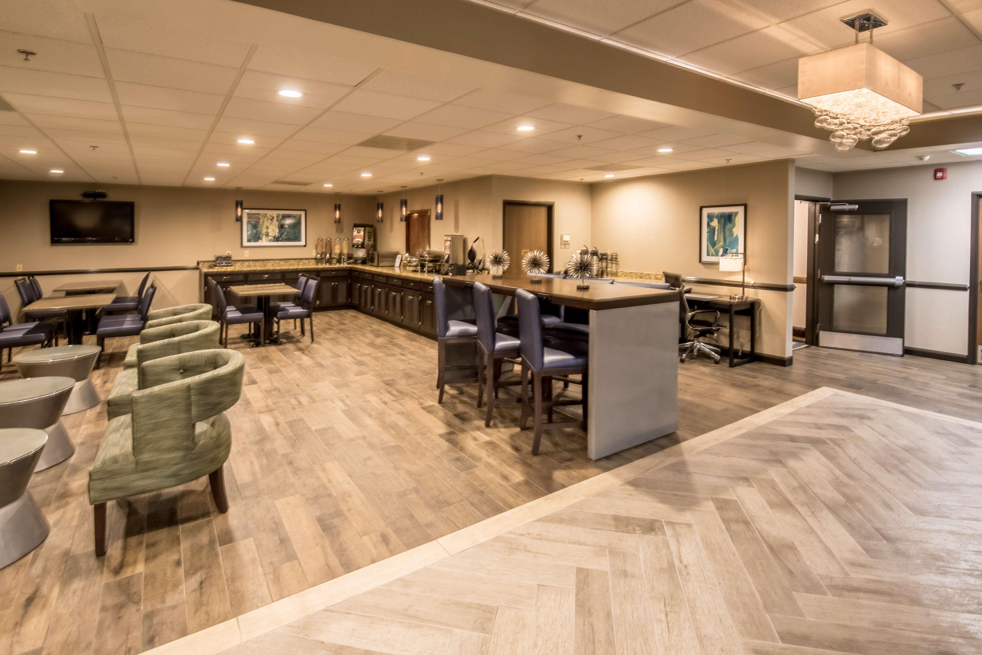 Best Western Augusta West Exterior photo